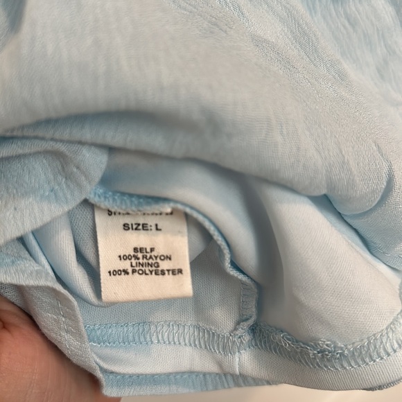 Blue Keyhole Romper - Picture 5 of 5